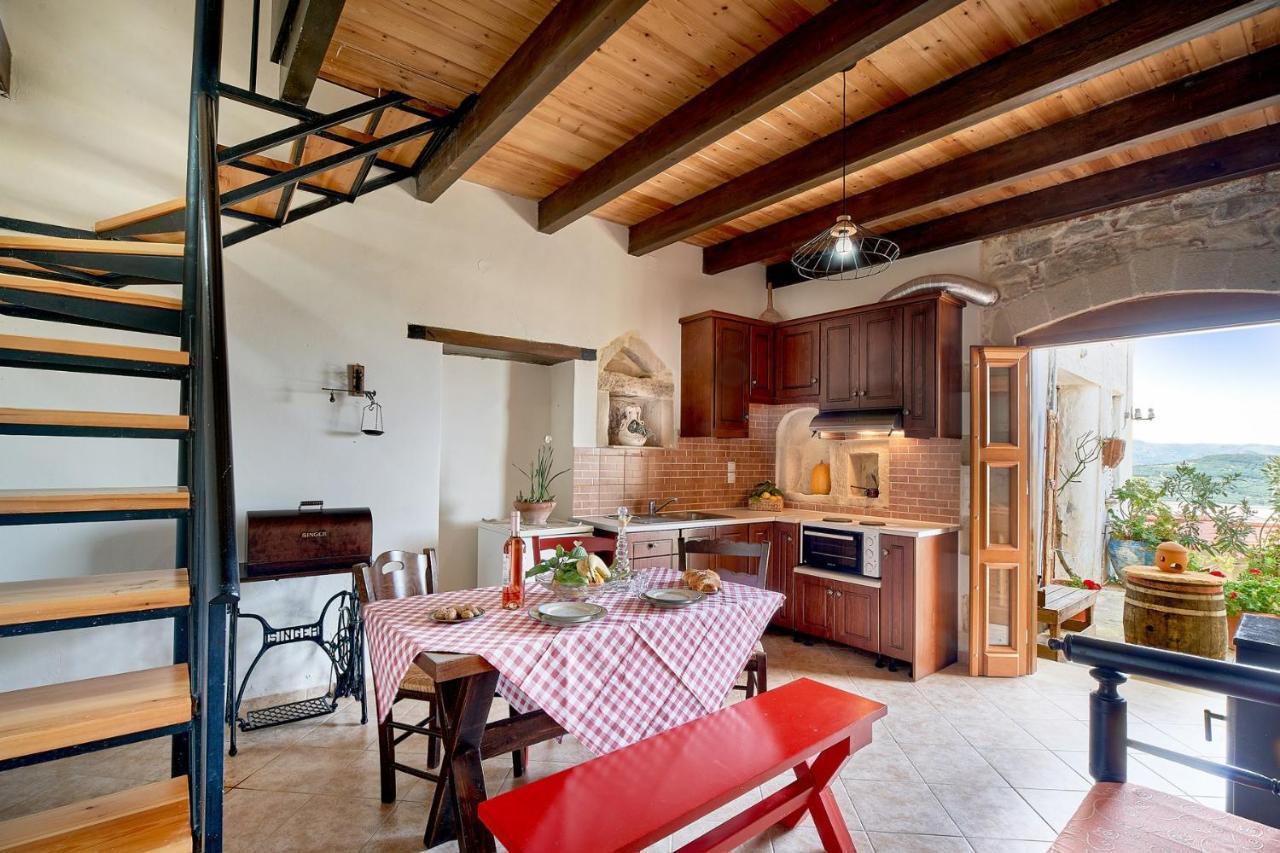 Vaggelis Little Stone House Villa Maredhiana Luaran gambar